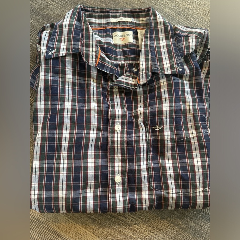 Dockers Button Down Men's Classic Fit Shirt Long Sleeve Casual plaid Shirt Large
